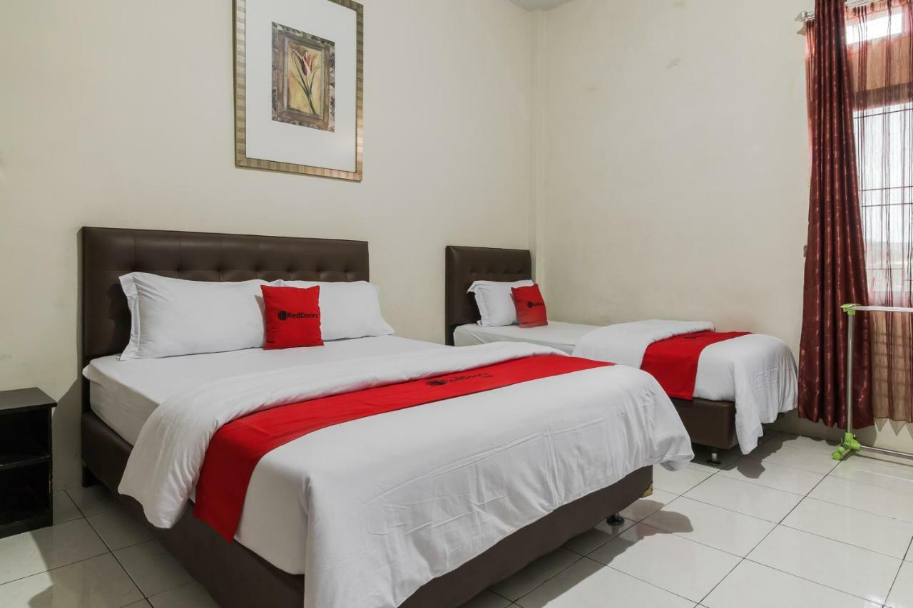 Reddoorz Syariah Near Fort Marlborough Bengkulu Bagian luar foto