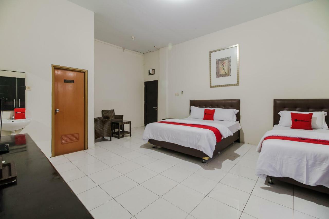 Reddoorz Syariah Near Fort Marlborough Bengkulu Bagian luar foto