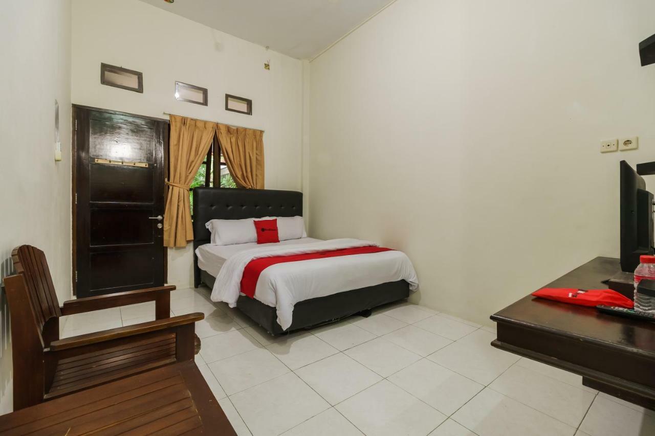 Reddoorz Syariah Near Fort Marlborough Bengkulu Bagian luar foto