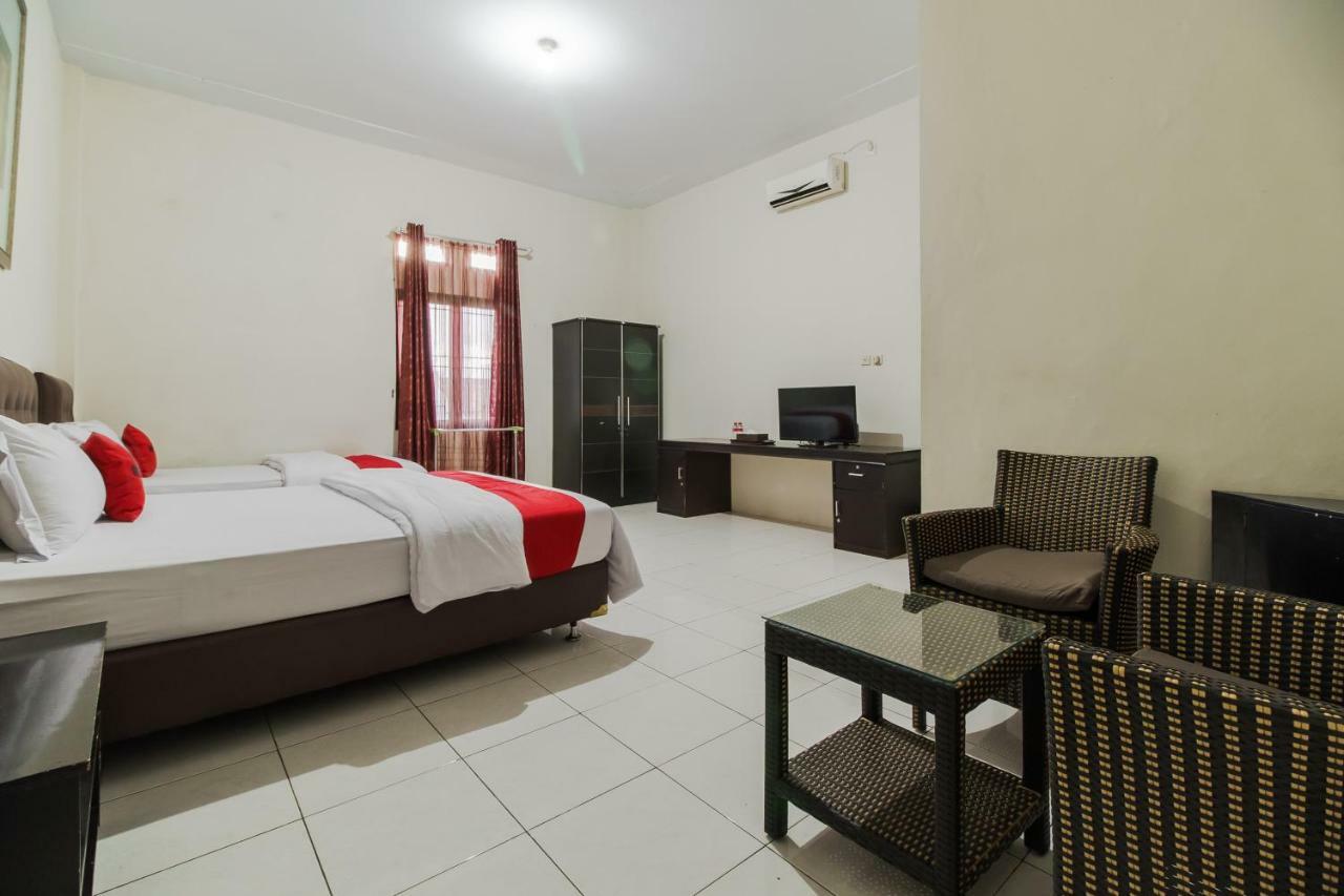Reddoorz Syariah Near Fort Marlborough Bengkulu Bagian luar foto