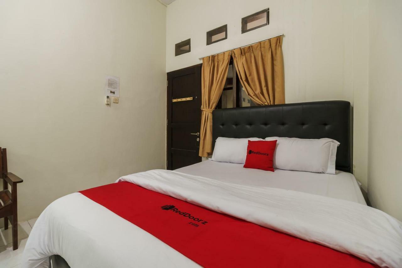Reddoorz Syariah Near Fort Marlborough Bengkulu Bagian luar foto